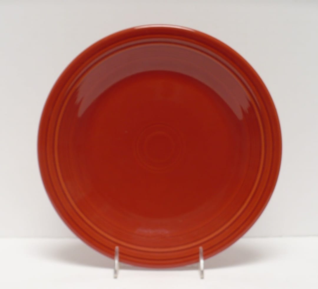 Dinner Plate in Paprika Product Photo