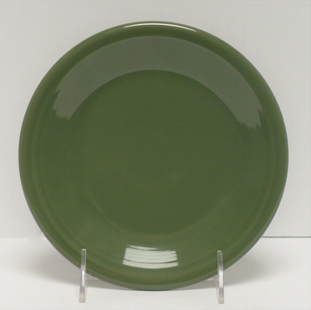 Dinner Plate in Sage Product Photo