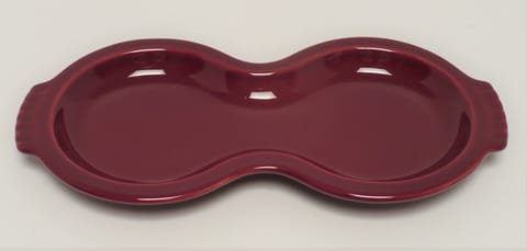 Fiesta® Figure 8 Tray in Cinnabar