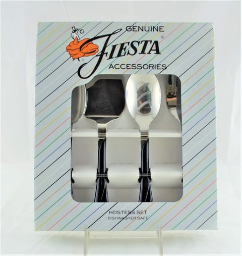 Fiesta® Swirl Handle Hostess Serve Ware 4 Pc. Set in Black